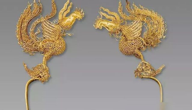 kaiyun体育官方网站全站入口金银首饰金首饰照片黄金配饰更加好看再一次引领潮流